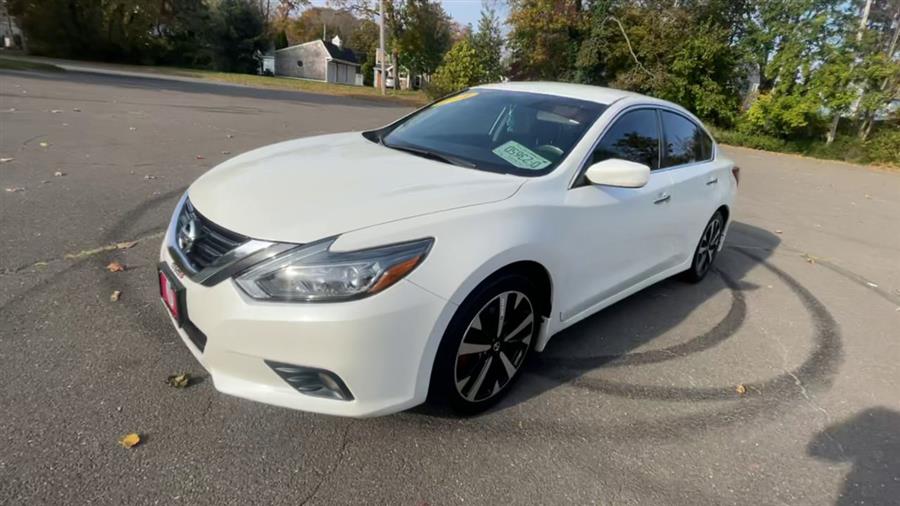 Used Nissan Altima 2.5 SR Sedan 2018 | Wiz Leasing Inc. Stratford, Connecticut Used Nissan Altima 2.5 SR Sedan 2018 | Wiz Leasing Inc. Stratford, Connecticut