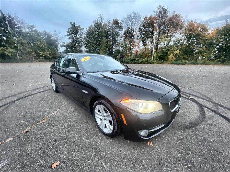 2013 BMW 5 Series 4dr Sdn 528i xDrive AWD, available for sale in Stratford, Connecticut | Wiz Leasing Inc. Stratford, Connecticut