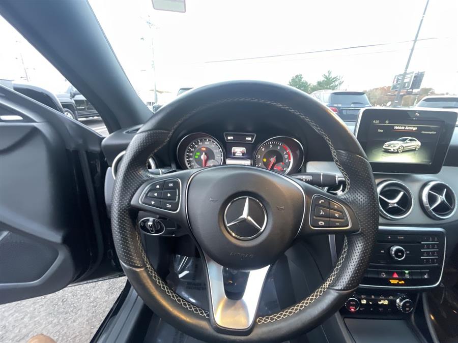 Used Mercedes-Benz CLA-Class 4dr Sdn CLA250 4MATIC 2015 | Wiz Leasing Inc. Stratford, Connecticut Used Mercedes-Benz CLA-Class 4dr Sdn CLA250 4MATIC 2015 | Wiz Leasing Inc. Stratford, Connecticut