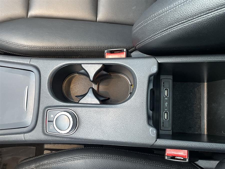 Used Mercedes-Benz CLA-Class 4dr Sdn CLA250 4MATIC 2015 | Wiz Leasing Inc. Stratford, Connecticut Used Mercedes-Benz CLA-Class 4dr Sdn CLA250 4MATIC 2015 | Wiz Leasing Inc. Stratford, Connecticut