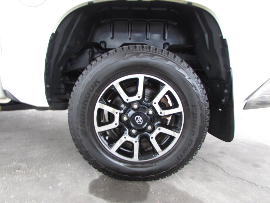 Used Toyota Tundra 4WD Truck CrewMax 5.7L V8 6-Spd AT SR5 (Natl) 2015 | VIP Auto Enterprise, Inc. Orlando, Florida Used Toyota Tundra 4WD Truck CrewMax 5.7L V8 6-Spd AT SR5 (Natl) 2015 | VIP Auto Enterprise, Inc. Orlando, Florida