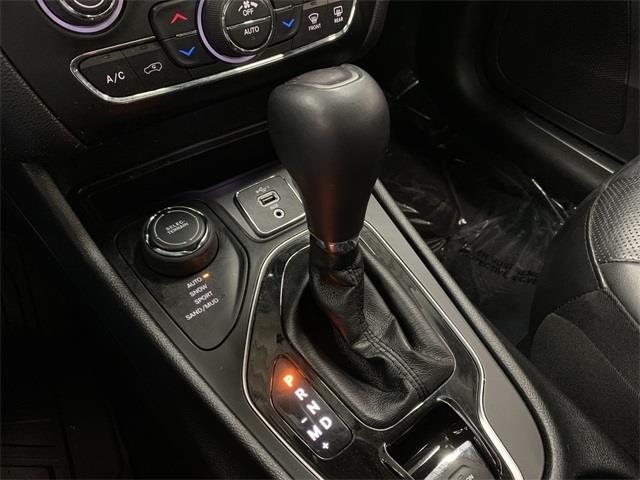 Used Jeep Cherokee Limited 2019 | Eastchester Motor Cars. Bronx, New York Used Jeep Cherokee Limited 2019 | Eastchester Motor Cars. Bronx, New York