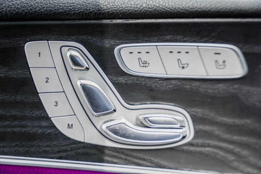 Used Mercedes-Benz E-Class E 300 4MATIC Sedan 2019 | 26 Motors Corp. Bronx, New York Used Mercedes-Benz E-Class E 300 4MATIC Sedan 2019 | 26 Motors Corp. Bronx, New York
