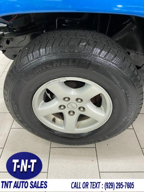2002 Jeep Wrangler 2dr X, available for sale in Bronx, New York | TNT Auto Sales USA inc. Bronx, New York 2002 Jeep Wrangler 2dr X, available for sale in Bronx, New York | TNT Auto Sales USA inc. Bronx, New York