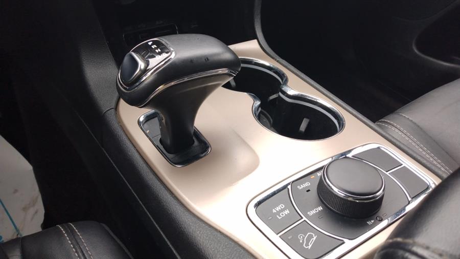 2014 Jeep Grand Cherokee 4WD 4dr Limited, available for sale in Elmont, New York | Sunrise of Elmont. Elmont, New York 2014 Jeep Grand Cherokee 4WD 4dr Limited, available for sale in Elmont, New York | Sunrise of Elmont. Elmont, New York