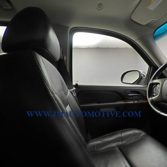2013 Chevrolet Tahoe 4WD 4dr 1500 LTZ, available for sale in Naugatuck, Connecticut | J&M Automotive Sls&Svc LLC. Naugatuck, Connecticut 2013 Chevrolet Tahoe 4WD 4dr 1500 LTZ, available for sale in Naugatuck, Connecticut | J&M Automotive Sls&Svc LLC. Naugatuck, Connecticut