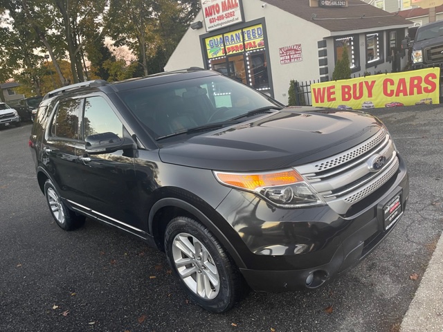 Used 2014 Ford Explorer in Huntington Station, New York | Huntington Auto Mall. Huntington Station, New York