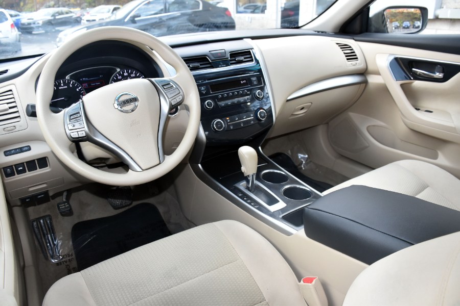 2014 Nissan Altima 4dr Sdn I4 2.5 S, available for sale in Waterbury, Connecticut | Highline Car Connection. Waterbury, Connecticut 2014 Nissan Altima 4dr Sdn I4 2.5 S, available for sale in Waterbury, Connecticut | Highline Car Connection. Waterbury, Connecticut