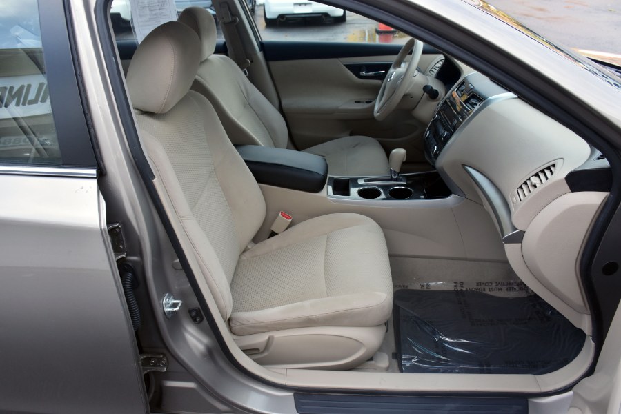 2014 Nissan Altima 4dr Sdn I4 2.5 S, available for sale in Waterbury, Connecticut | Highline Car Connection. Waterbury, Connecticut 2014 Nissan Altima 4dr Sdn I4 2.5 S, available for sale in Waterbury, Connecticut | Highline Car Connection. Waterbury, Connecticut