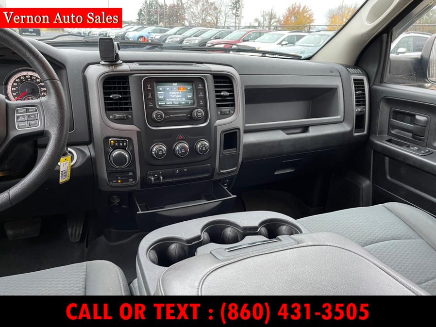 Used Ram 1500 4WD Crew Cab 140.5" Express W/ RAM BOX 2014 | Vernon Auto Sale & Service. Manchester, Connecticut Used Ram 1500 4WD Crew Cab 140.5" Express W/ RAM BOX 2014 | Vernon Auto Sale & Service. Manchester, Connecticut