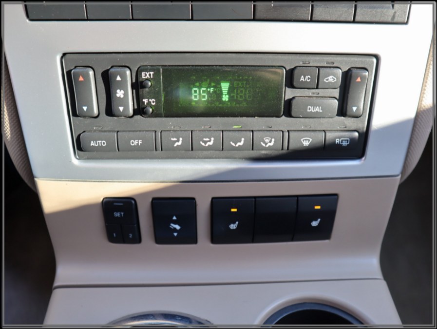 2010 Mercury Mountaineer AWD 4dr, available for sale in Huntington Station, New York | My Auto Inc.. Huntington Station, New York 2010 Mercury Mountaineer AWD 4dr, available for sale in Huntington Station, New York | My Auto Inc.. Huntington Station, New York