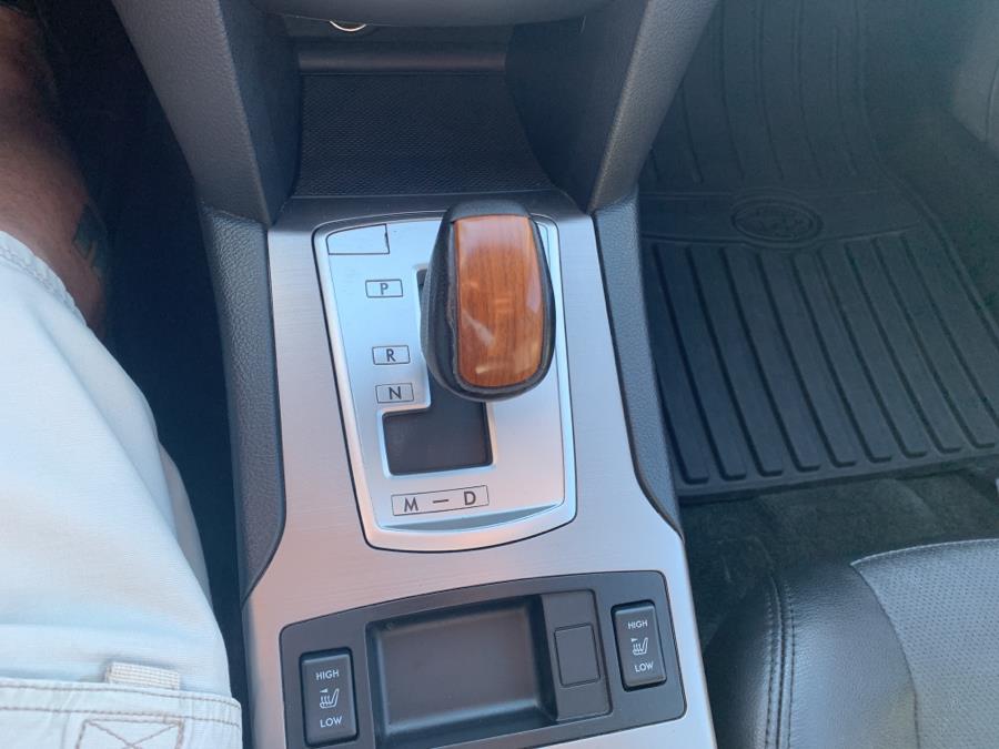 Used Subaru Outback 4dr Wgn H4 Auto 2.5i Limited 2014 | Saybrook Auto Barn. Old Saybrook, Connecticut Used Subaru Outback 4dr Wgn H4 Auto 2.5i Limited 2014 | Saybrook Auto Barn. Old Saybrook, Connecticut