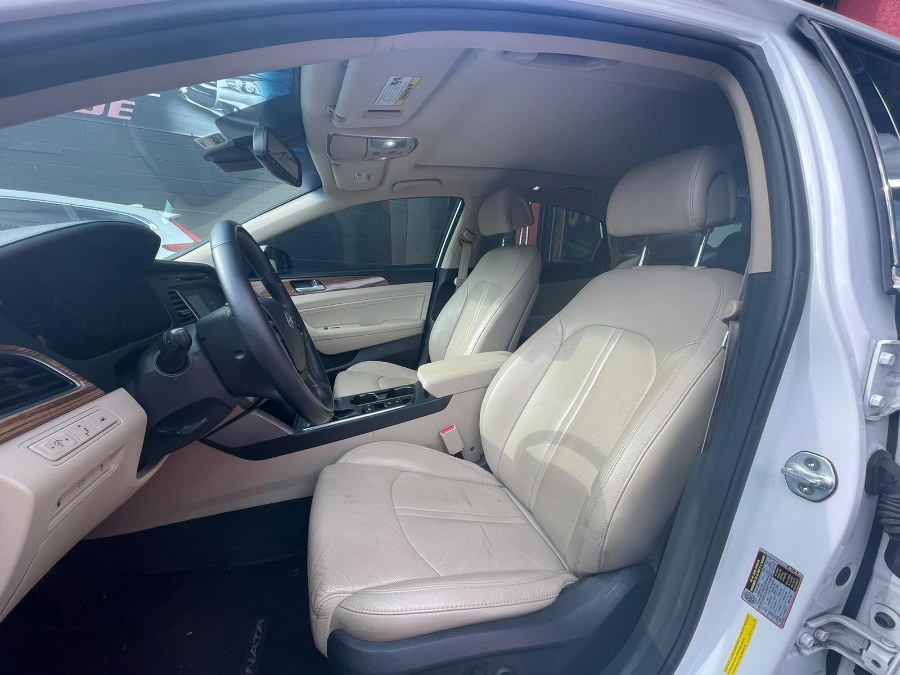 Used Hyundai Sonata 4dr Sdn 2.4L Limited 2015 | RT Auto Center LLC. Newark, New Jersey Used Hyundai Sonata 4dr Sdn 2.4L Limited 2015 | RT Auto Center LLC. Newark, New Jersey