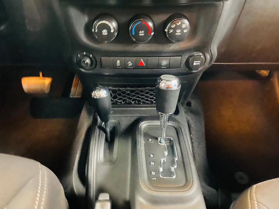 2014 Jeep Wrangler Unlimited 4WD 4dr Rubicon, available for sale in Linden, New Jersey | East Coast Auto Group. Linden, New Jersey 2014 Jeep Wrangler Unlimited 4WD 4dr Rubicon, available for sale in Linden, New Jersey | East Coast Auto Group. Linden, New Jersey