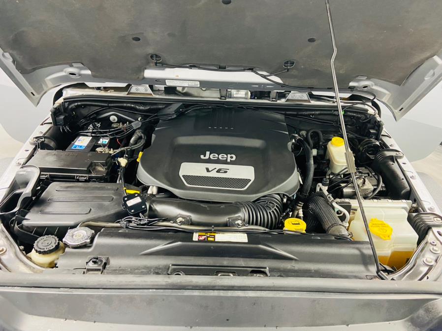 2014 Jeep Wrangler Unlimited 4WD 4dr Rubicon, available for sale in Linden, New Jersey | East Coast Auto Group. Linden, New Jersey 2014 Jeep Wrangler Unlimited 4WD 4dr Rubicon, available for sale in Linden, New Jersey | East Coast Auto Group. Linden, New Jersey