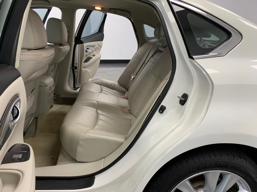 Used Infiniti M37 4dr Sdn AWD 2011 | M Auto Group. Elizabeth, New Jersey Used Infiniti M37 4dr Sdn AWD 2011 | M Auto Group. Elizabeth, New Jersey