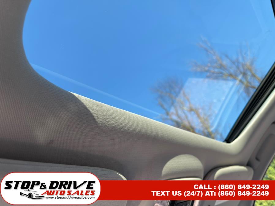 2012 Jeep Grand Cherokee RWD 4dr Laredo, available for sale in East Windsor, Connecticut | Stop & Drive Auto Sales. East Windsor, Connecticut 2012 Jeep Grand Cherokee RWD 4dr Laredo, available for sale in East Windsor, Connecticut | Stop & Drive Auto Sales. East Windsor, Connecticut