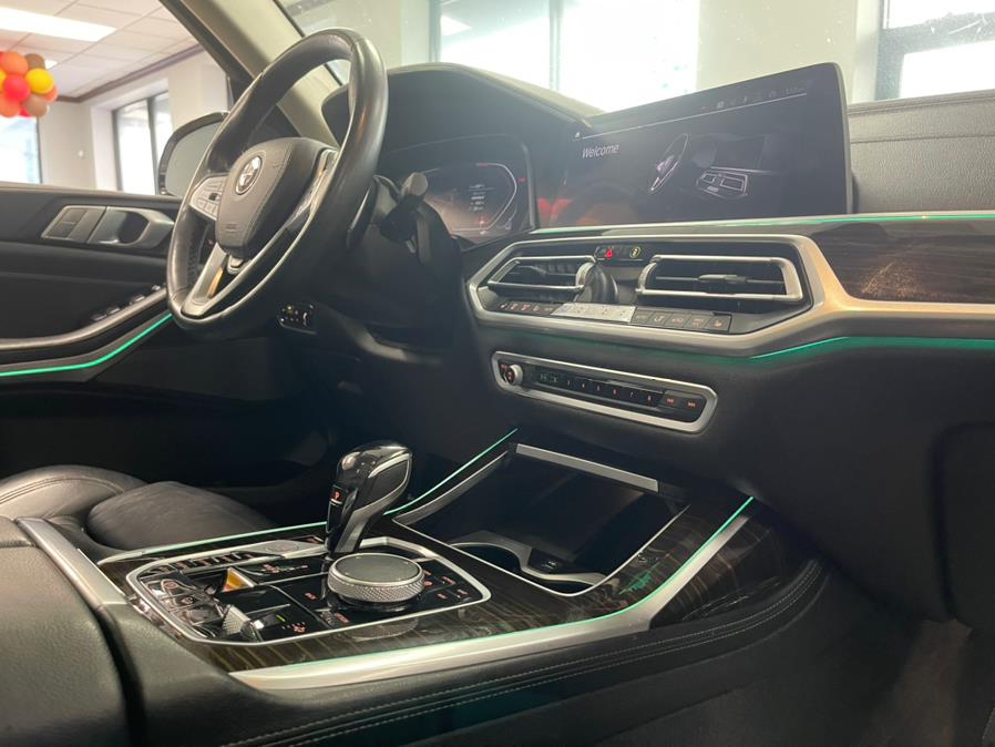 2020 BMW X7 xDrive40i Sports Activity Vehicle, available for sale in Inwood, New York | 5 Towns Drive. Inwood, New York 2020 BMW X7 xDrive40i Sports Activity Vehicle, available for sale in Inwood, New York | 5 Towns Drive. Inwood, New York