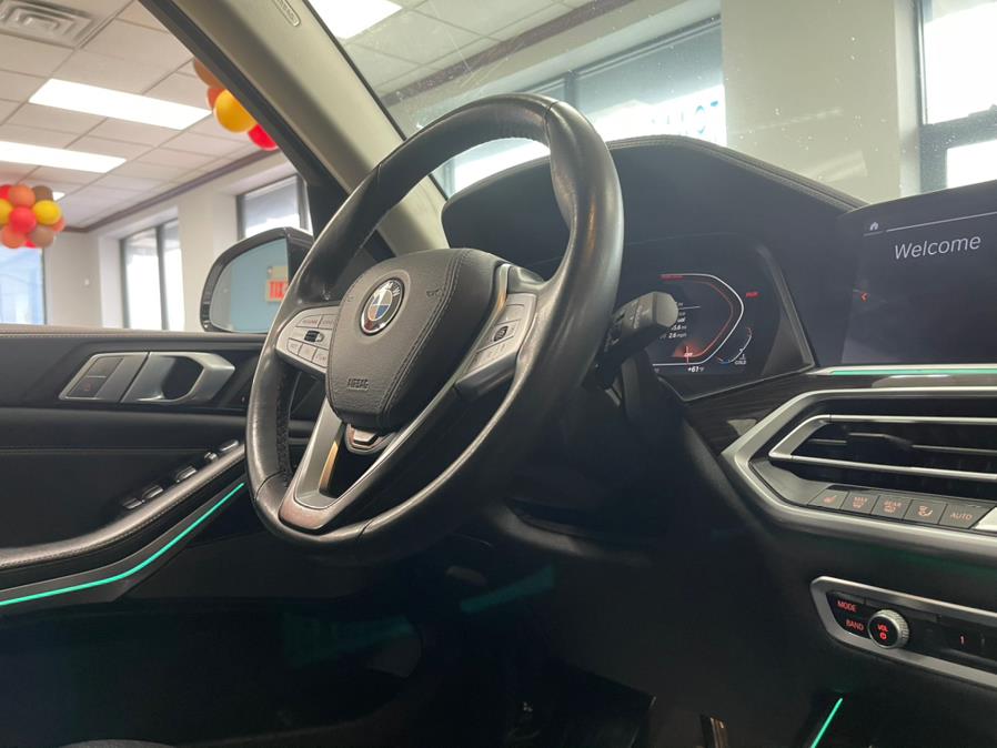 2020 BMW X7 xDrive40i Sports Activity Vehicle, available for sale in Inwood, New York | 5 Towns Drive. Inwood, New York 2020 BMW X7 xDrive40i Sports Activity Vehicle, available for sale in Inwood, New York | 5 Towns Drive. Inwood, New York