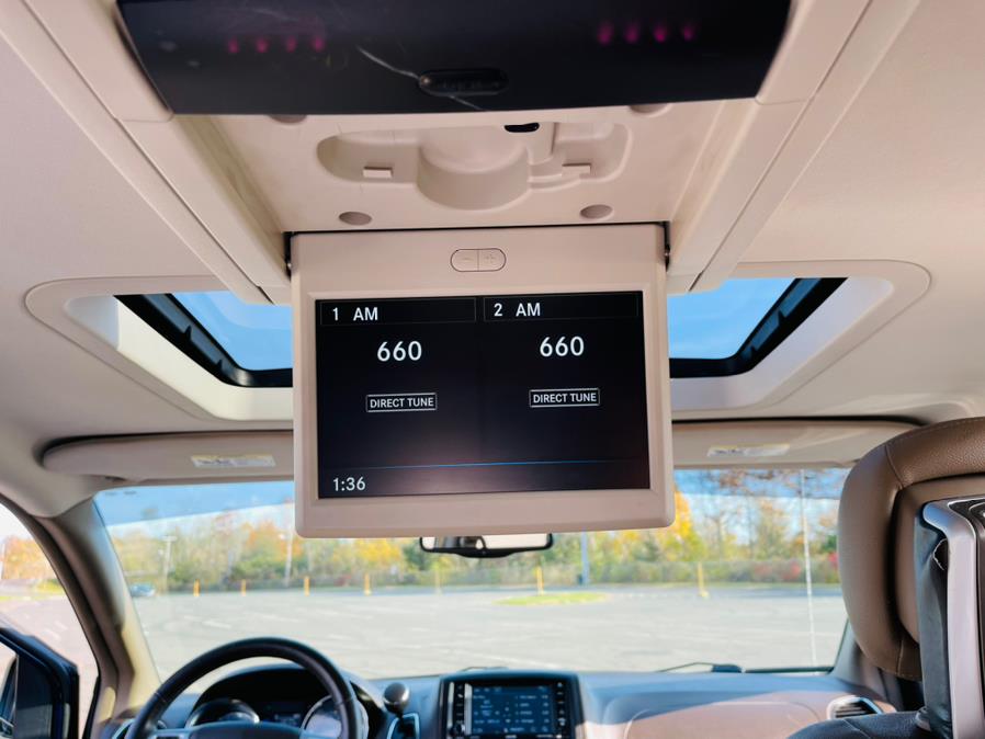 Used Chrysler Town & Country 4dr Wgn Touring-L 2014 | Supreme Automotive. New Britain, Connecticut Used Chrysler Town & Country 4dr Wgn Touring-L 2014 | Supreme Automotive. New Britain, Connecticut