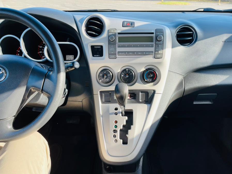 2009 Toyota Matrix 5dr Wgn Auto FWD, available for sale in New Britain, Connecticut | Supreme Automotive. New Britain, Connecticut 2009 Toyota Matrix 5dr Wgn Auto FWD, available for sale in New Britain, Connecticut | Supreme Automotive. New Britain, Connecticut