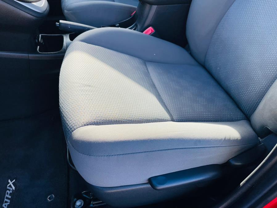 2009 Toyota Matrix 5dr Wgn Auto FWD, available for sale in New Britain, Connecticut | Supreme Automotive. New Britain, Connecticut 2009 Toyota Matrix 5dr Wgn Auto FWD, available for sale in New Britain, Connecticut | Supreme Automotive. New Britain, Connecticut
