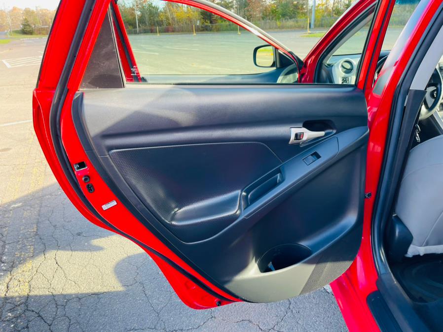 2009 Toyota Matrix 5dr Wgn Auto FWD, available for sale in New Britain, Connecticut | Supreme Automotive. New Britain, Connecticut 2009 Toyota Matrix 5dr Wgn Auto FWD, available for sale in New Britain, Connecticut | Supreme Automotive. New Britain, Connecticut