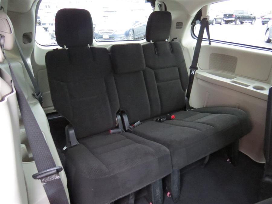 Used Dodge Grand Caravan SXT 4dr Mini Van 2015 | Lake City Exports Inc. Auburn, Maine Used Dodge Grand Caravan SXT 4dr Mini Van 2015 | Lake City Exports Inc. Auburn, Maine