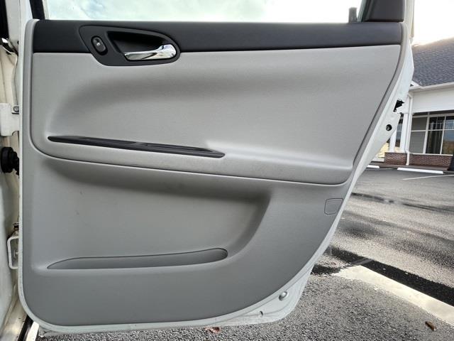 Used Chevrolet Impala LT 2006 | Blasius Federal Road. Brookfield, Connecticut Used Chevrolet Impala LT 2006 | Blasius Federal Road. Brookfield, Connecticut