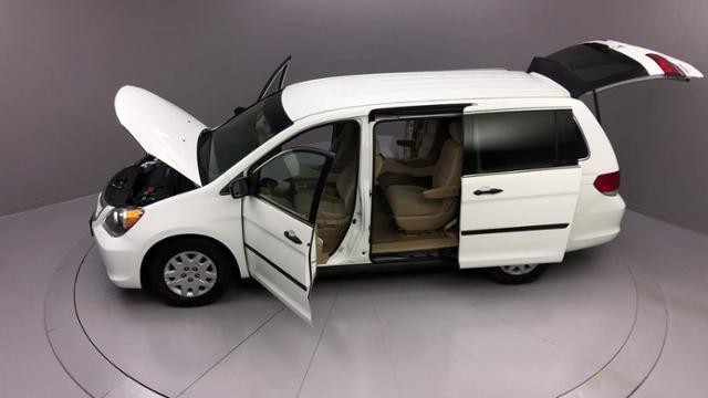2010 Honda Odyssey 5dr LX, available for sale in Naugatuck, Connecticut | J&M Automotive Sls&Svc LLC. Naugatuck, Connecticut 2010 Honda Odyssey 5dr LX, available for sale in Naugatuck, Connecticut | J&M Automotive Sls&Svc LLC. Naugatuck, Connecticut