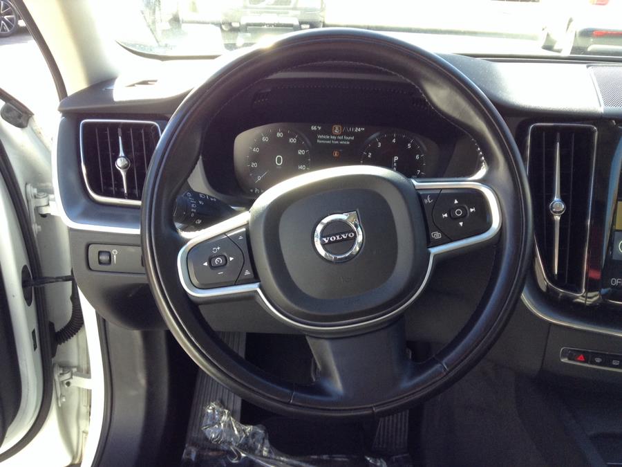 Used Volvo XC60 T5 AWD Momentum 2019 | Eurocars Plus. Groton, Connecticut Used Volvo XC60 T5 AWD Momentum 2019 | Eurocars Plus. Groton, Connecticut