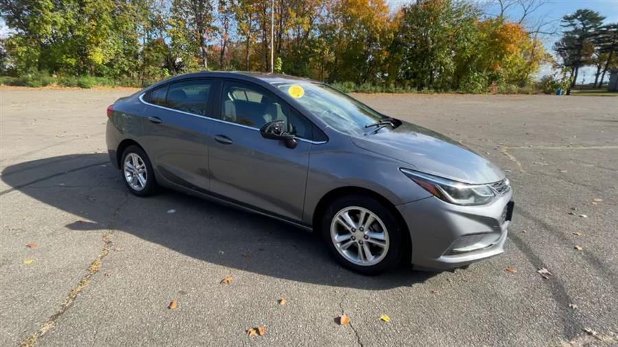 Used Chevrolet Cruze 4dr Sdn 1.4L LT w/1SD 2018 | Wiz Leasing Inc. Stratford, Connecticut Used Chevrolet Cruze 4dr Sdn 1.4L LT w/1SD 2018 | Wiz Leasing Inc. Stratford, Connecticut