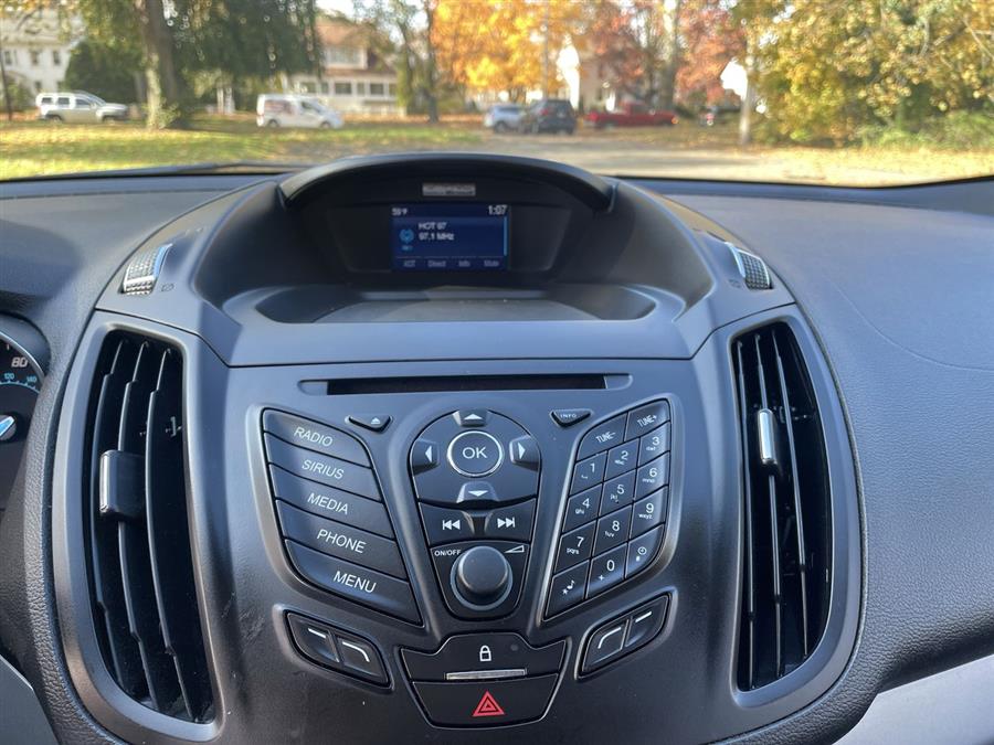 2014 Ford Escape 4WD 4dr SE, available for sale in Stratford, Connecticut | Wiz Leasing Inc. Stratford, Connecticut 2014 Ford Escape 4WD 4dr SE, available for sale in Stratford, Connecticut | Wiz Leasing Inc. Stratford, Connecticut
