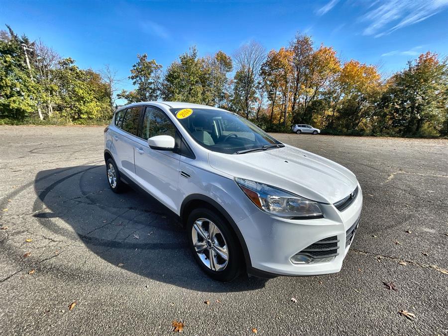 2014 Ford Escape 4WD 4dr SE, available for sale in Stratford, Connecticut | Wiz Leasing Inc. Stratford, Connecticut