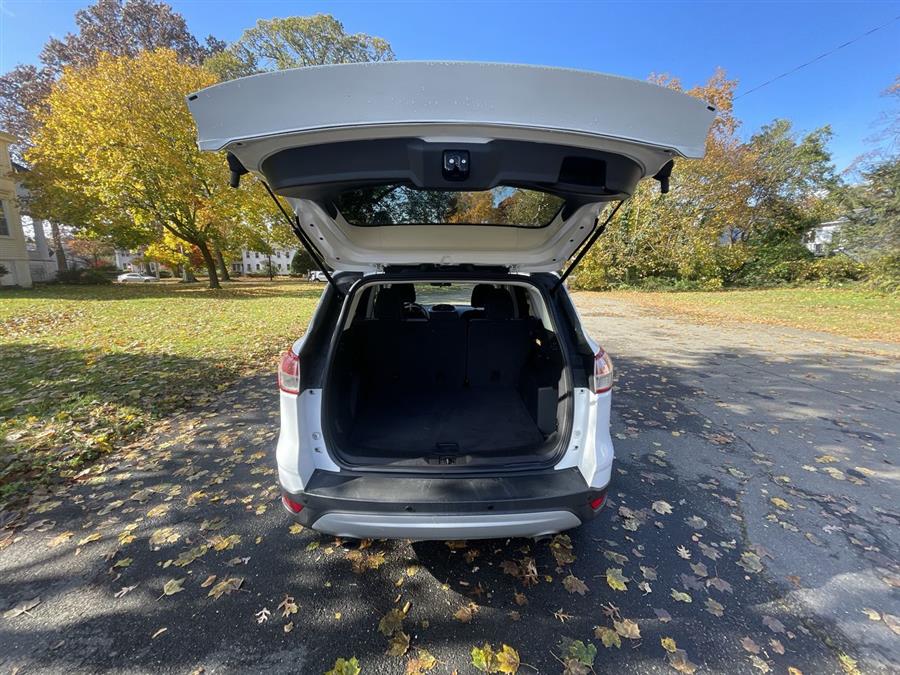 2014 Ford Escape 4WD 4dr SE, available for sale in Stratford, Connecticut | Wiz Leasing Inc. Stratford, Connecticut 2014 Ford Escape 4WD 4dr SE, available for sale in Stratford, Connecticut | Wiz Leasing Inc. Stratford, Connecticut