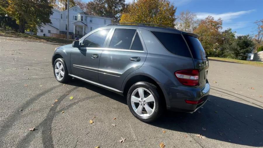 Used Mercedes-Benz M-Class 4MATIC 4dr ML350 2011 | Wiz Leasing Inc. Stratford, Connecticut Used Mercedes-Benz M-Class 4MATIC 4dr ML350 2011 | Wiz Leasing Inc. Stratford, Connecticut