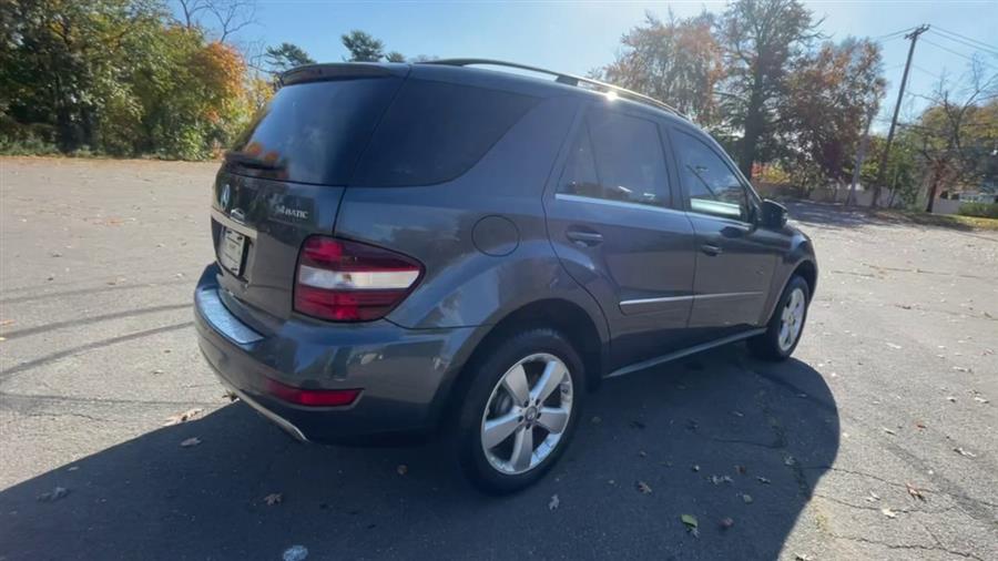Used Mercedes-Benz M-Class 4MATIC 4dr ML350 2011 | Wiz Leasing Inc. Stratford, Connecticut Used Mercedes-Benz M-Class 4MATIC 4dr ML350 2011 | Wiz Leasing Inc. Stratford, Connecticut