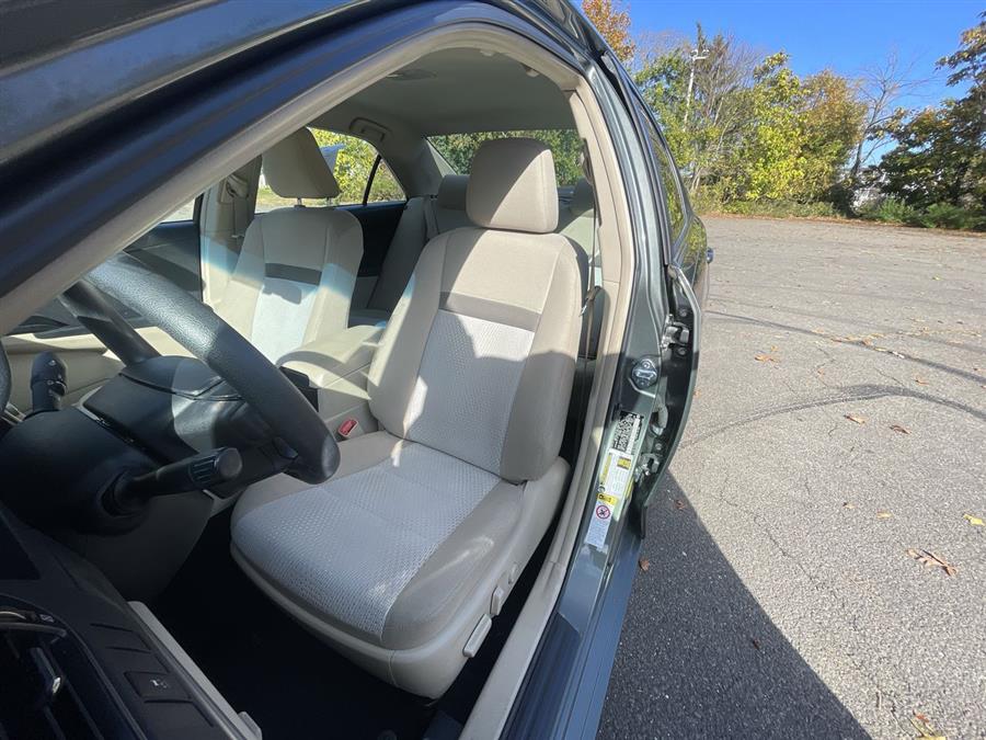 2012 Toyota Camry 4dr Sdn I4 Auto LE (Natl), available for sale in Stratford, Connecticut | Wiz Leasing Inc. Stratford, Connecticut 2012 Toyota Camry 4dr Sdn I4 Auto LE (Natl), available for sale in Stratford, Connecticut | Wiz Leasing Inc. Stratford, Connecticut