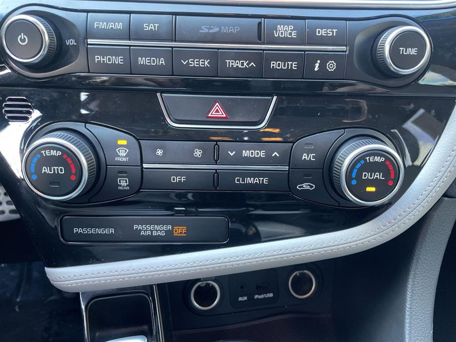Used Kia Optima 4dr Sdn SX Turbo 2014 | Wiz Leasing Inc. Stratford, Connecticut Used Kia Optima 4dr Sdn SX Turbo 2014 | Wiz Leasing Inc. Stratford, Connecticut