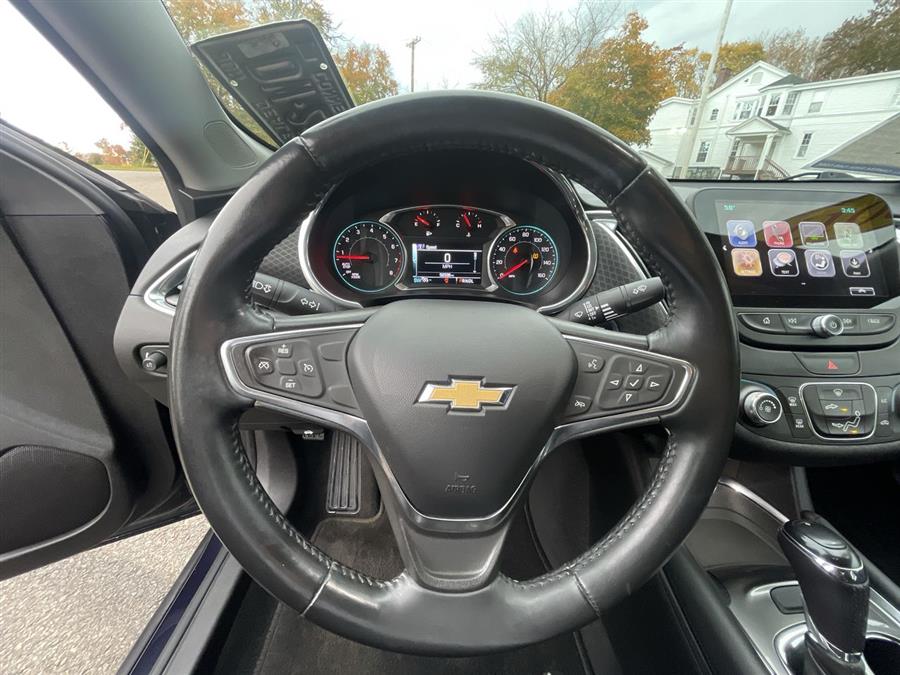 Used Chevrolet Malibu 4dr Sdn LT w/1LT 2017 | Wiz Leasing Inc. Stratford, Connecticut Used Chevrolet Malibu 4dr Sdn LT w/1LT 2017 | Wiz Leasing Inc. Stratford, Connecticut