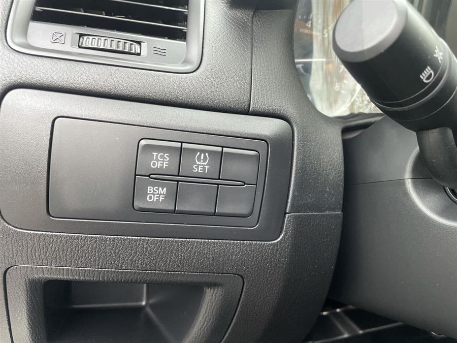 2015 Mazda CX-5 AWD 4dr Auto Grand Touring, available for sale in Stratford, Connecticut | Wiz Leasing Inc. Stratford, Connecticut 2015 Mazda CX-5 AWD 4dr Auto Grand Touring, available for sale in Stratford, Connecticut | Wiz Leasing Inc. Stratford, Connecticut