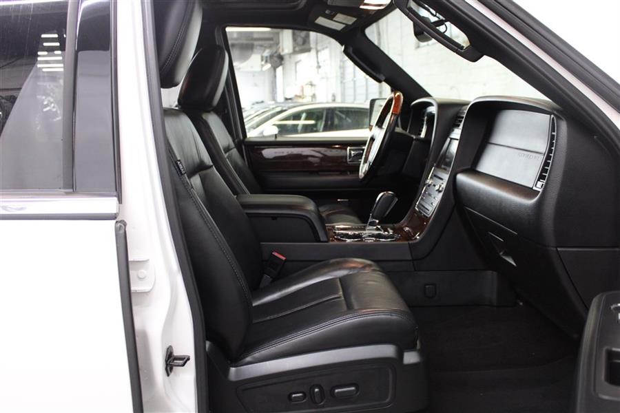 Used Lincoln Navigator 2015 | Fast Track Motors. Paterson, New Jersey Used Lincoln Navigator 2015 | Fast Track Motors. Paterson, New Jersey