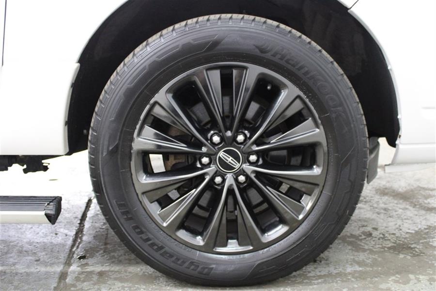 Used Lincoln Navigator 2015 | Fast Track Motors. Paterson, New Jersey Used Lincoln Navigator 2015 | Fast Track Motors. Paterson, New Jersey