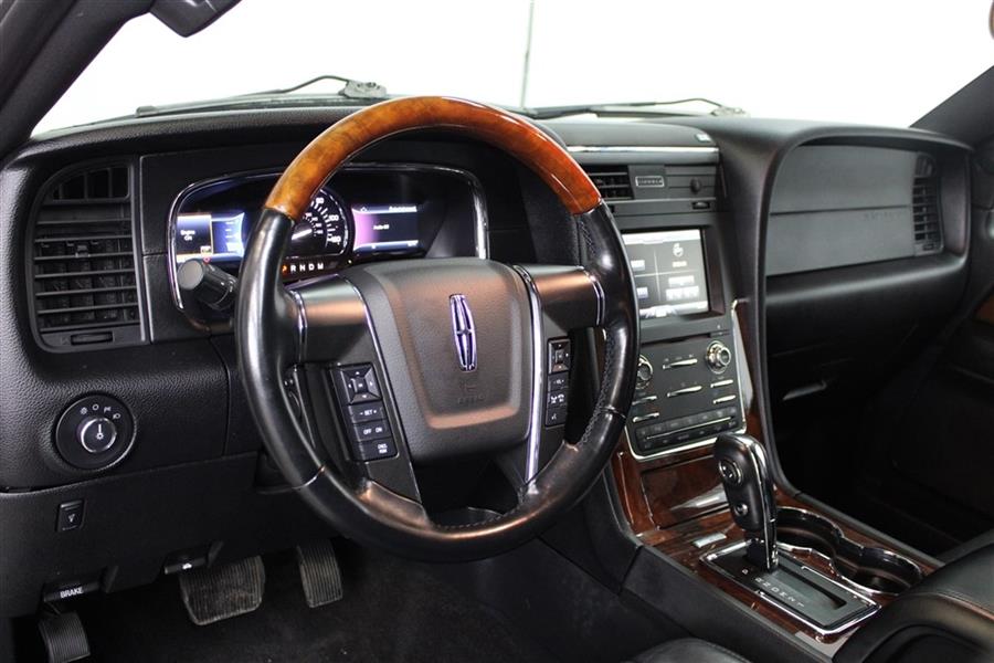 Used Lincoln Navigator 2015 | Fast Track Motors. Paterson, New Jersey Used Lincoln Navigator 2015 | Fast Track Motors. Paterson, New Jersey