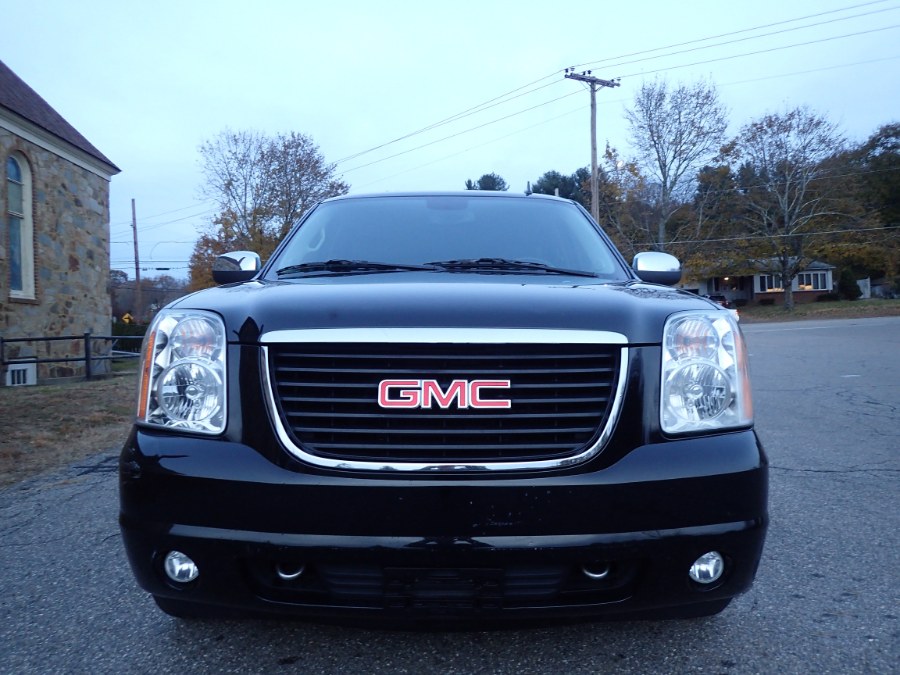 Used GMC Yukon XL 4WD 4dr 1500 SLT 2011 | Eagleville Motors. Storrs, Connecticut Used GMC Yukon XL 4WD 4dr 1500 SLT 2011 | Eagleville Motors. Storrs, Connecticut