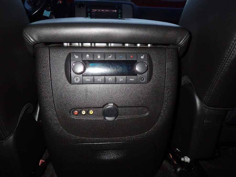 Used GMC Yukon XL 4WD 4dr 1500 SLT 2011 | Eagleville Motors. Storrs, Connecticut Used GMC Yukon XL 4WD 4dr 1500 SLT 2011 | Eagleville Motors. Storrs, Connecticut