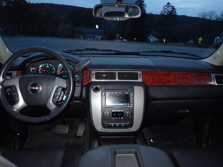 Used GMC Yukon XL 4WD 4dr 1500 SLT 2011 | Eagleville Motors. Storrs, Connecticut Used GMC Yukon XL 4WD 4dr 1500 SLT 2011 | Eagleville Motors. Storrs, Connecticut