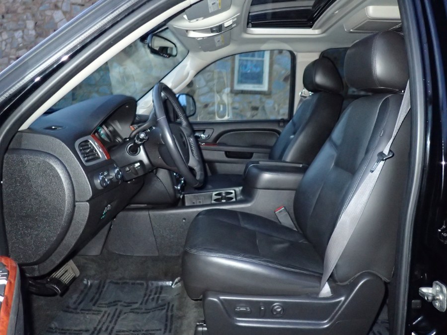 Used GMC Yukon XL 4WD 4dr 1500 SLT 2011 | Eagleville Motors. Storrs, Connecticut Used GMC Yukon XL 4WD 4dr 1500 SLT 2011 | Eagleville Motors. Storrs, Connecticut