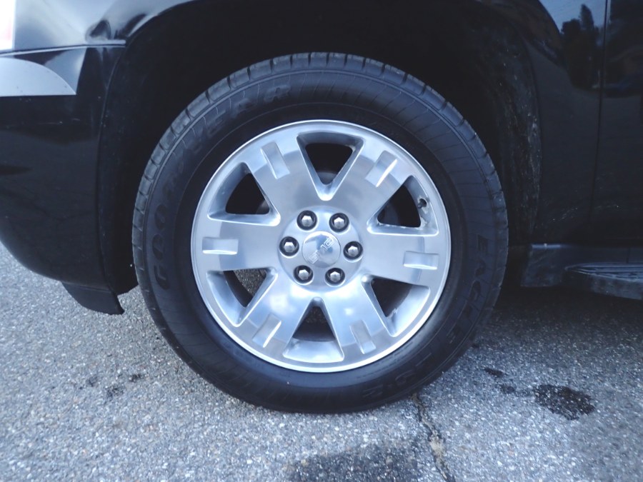 Used GMC Yukon XL 4WD 4dr 1500 SLT 2011 | Eagleville Motors. Storrs, Connecticut Used GMC Yukon XL 4WD 4dr 1500 SLT 2011 | Eagleville Motors. Storrs, Connecticut