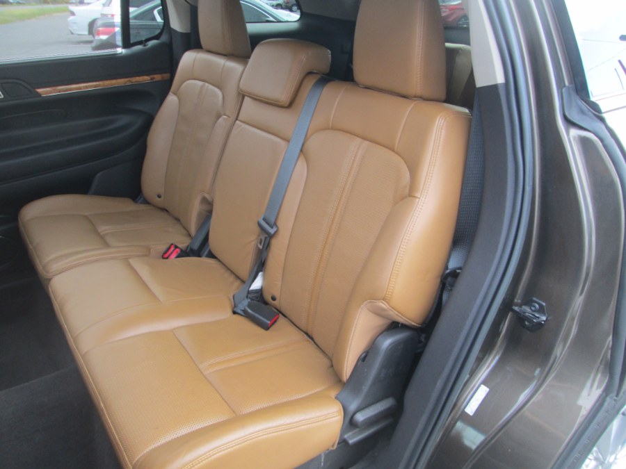 2011 Lincoln MKT 4dr Wgn 3.5L AWD w/EcoBoost, available for sale in Levittown, Pennsylvania | Levittown Auto. Levittown, Pennsylvania 2011 Lincoln MKT 4dr Wgn 3.5L AWD w/EcoBoost, available for sale in Levittown, Pennsylvania | Levittown Auto. Levittown, Pennsylvania